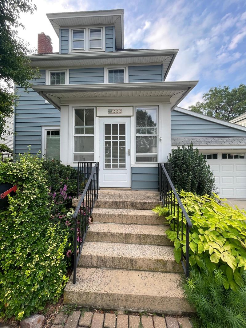 222 W Pleasant St, Mankato, MN 56001