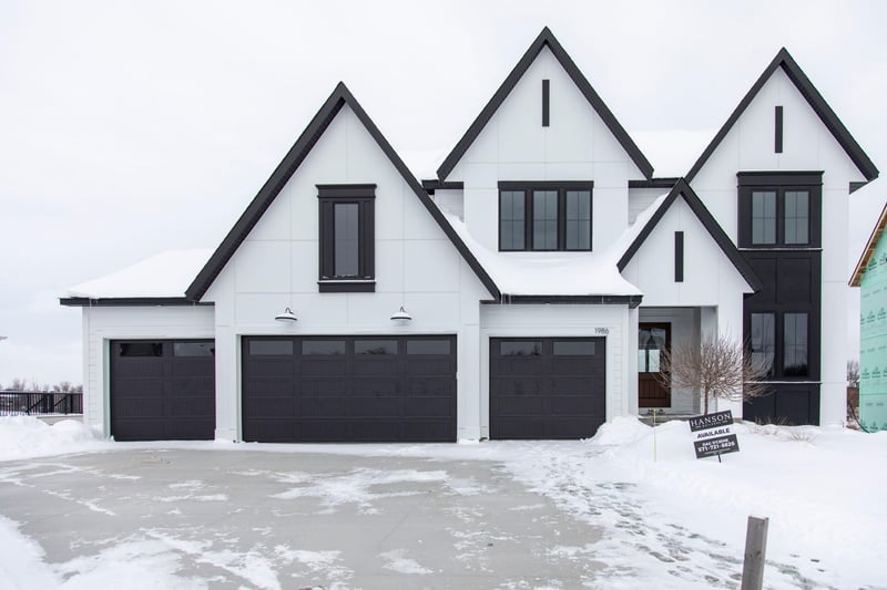 1986 Leaping Deer Cir, Medina, MN 55340