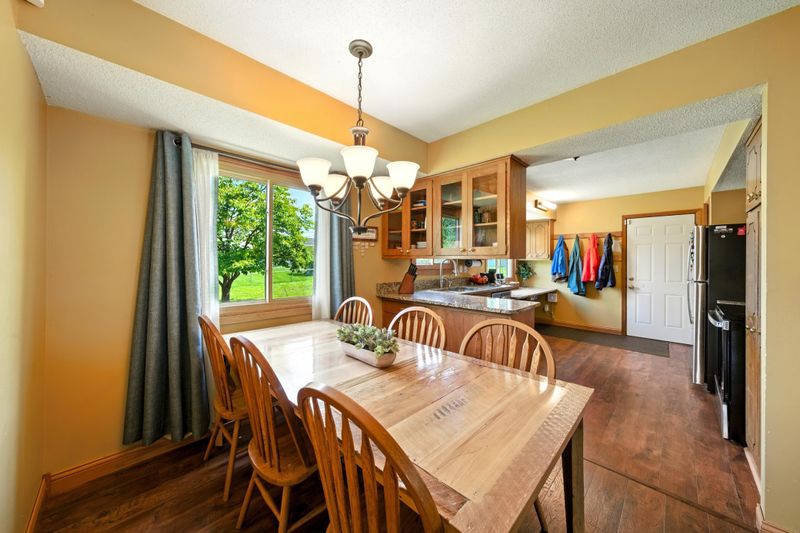 4636 Boone Ave N, New Hope, MN 55428