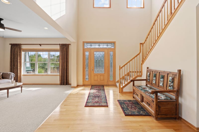 22085 Oakdale Dr, Corcoran, MN 55374