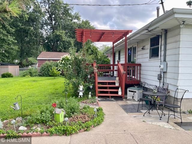 5842 James Ave N, Brooklyn Center, MN 55430