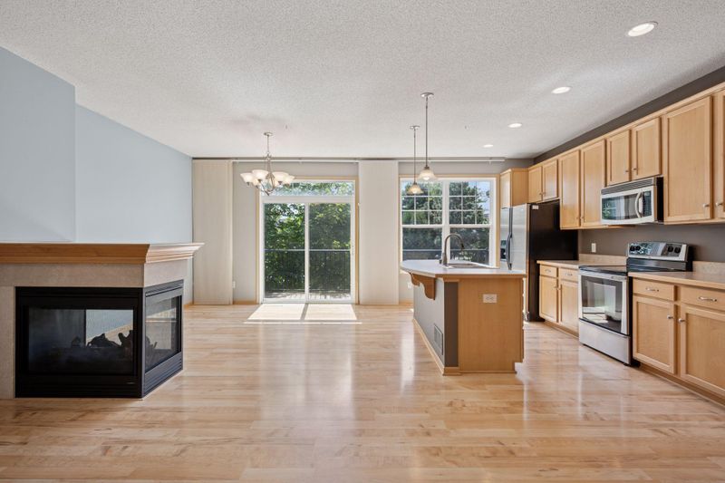 11765 Emery Village Dr N, Champlin, MN 55316