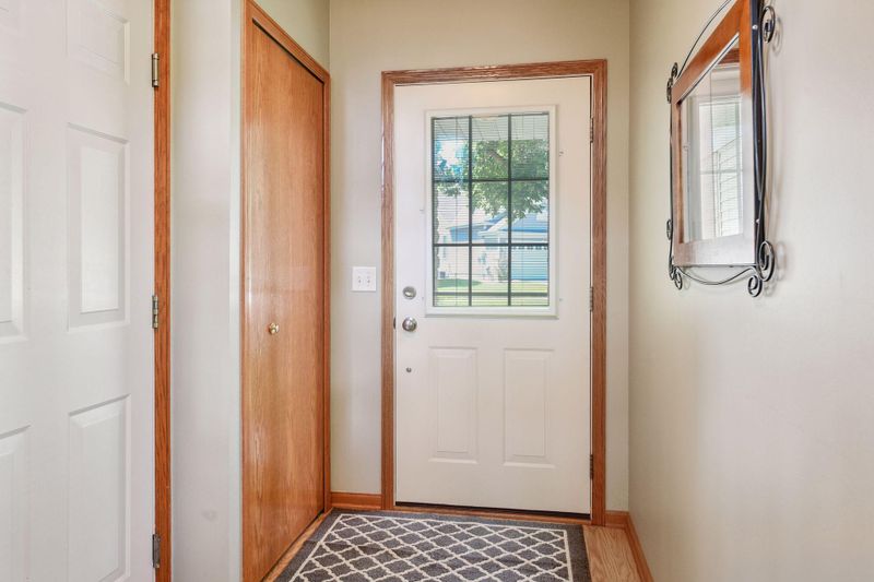 334 Campfire Curve, Chaska, MN 55318
