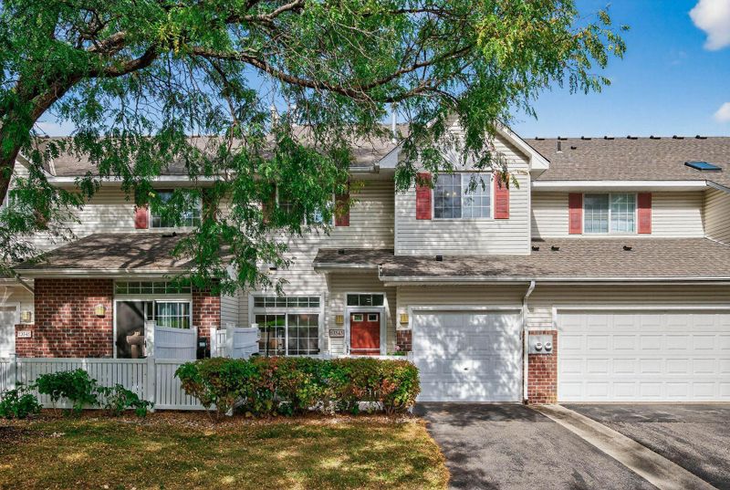 13543 Carmody Dr, Eden Prairie, MN 55344