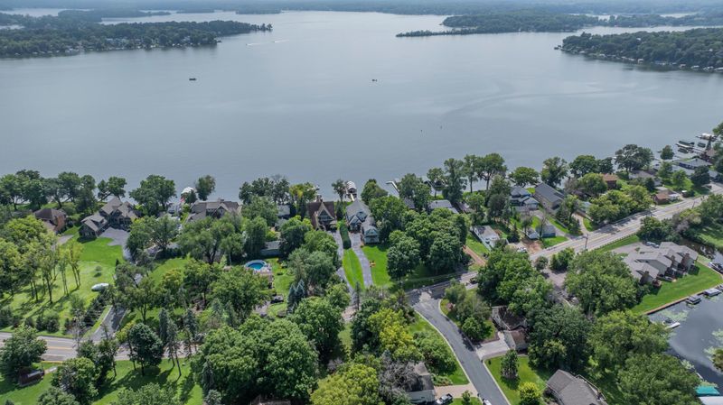 2583 Lost Lake Rd, Mound, MN 55364