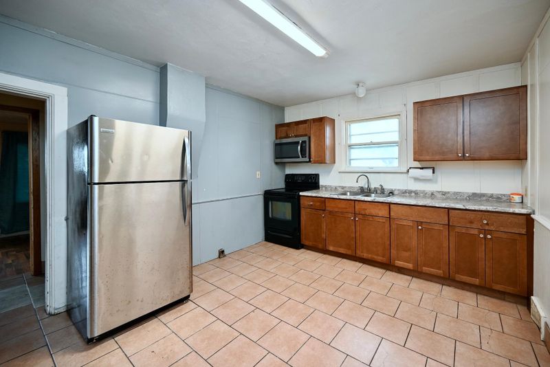 460 Lafayette St, Winona, MN 55987