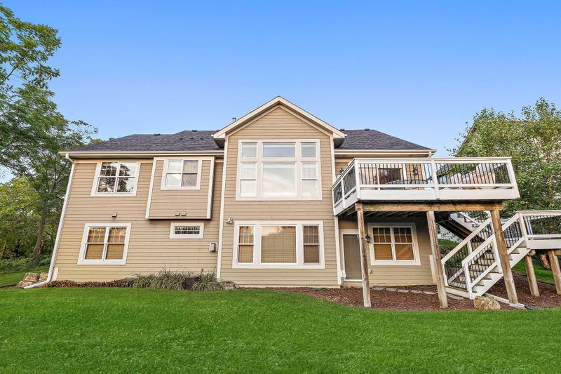 1224 Saint Johns Dr, Woodbury, MN 55129