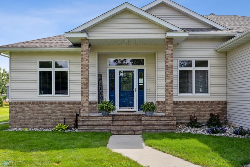 903 7th Ave SE, Barnesville, MN 56514