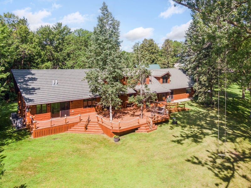 2245 Cottonwood Lake Dr, Windom, MN 56101