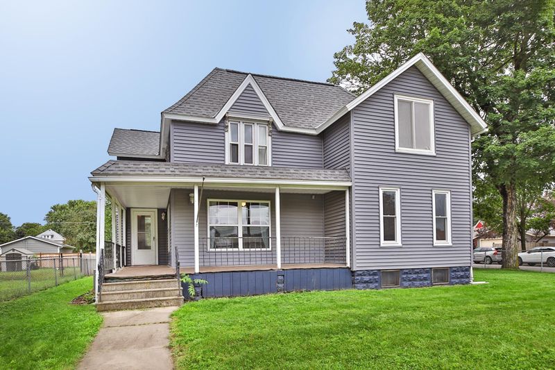 407 N Mantorville Ave, Kasson, MN 55944