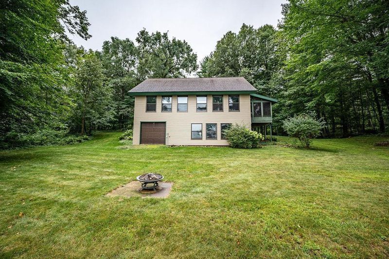 895 Vijobi Trl, Amery, WI 54001
