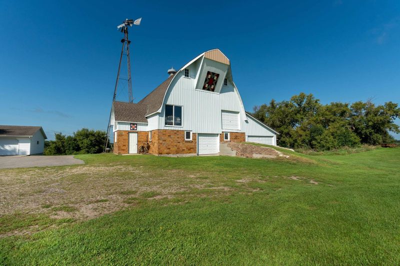 23245 County Highway 35, Underwood, MN 56586