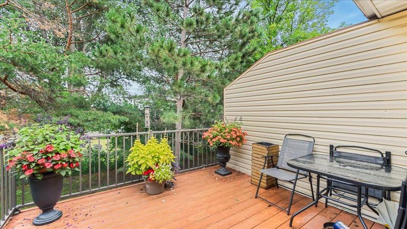 2682 Cutters Grove Cir, Anoka, MN 55303