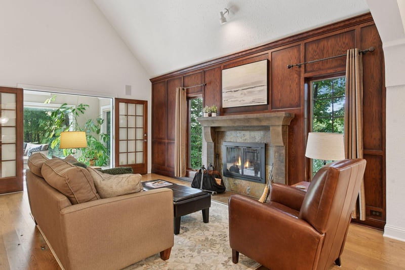 5470 Carrie Ln, Shorewood, MN 55331