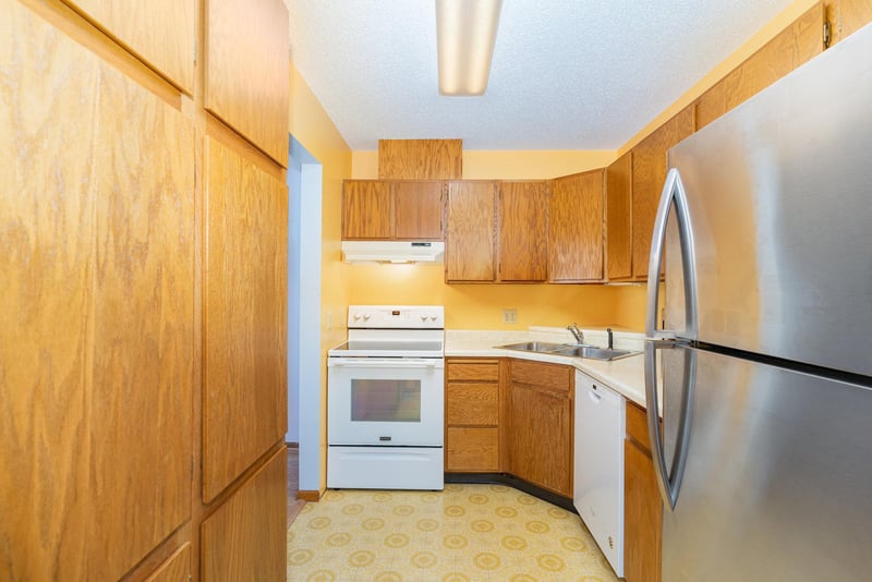 1000 Cannon Valley Dr #143, Northfield, MN 55057