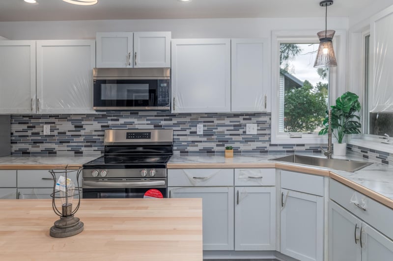 27 Astor Rd, Babbitt, MN 55706