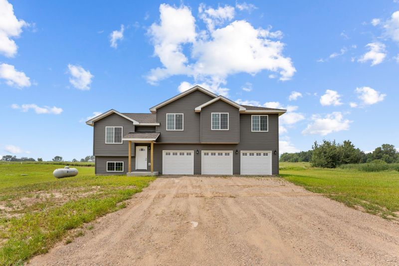 16547 Eagle Ridge Cir, Pine City, MN 55063