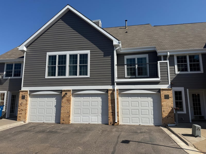 6048 Chasewood Pw #204, Minnetonka, MN 55343