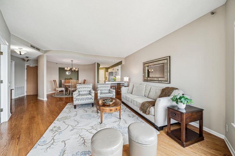 2950 Dean Pw #2005, Minneapolis, MN 55416