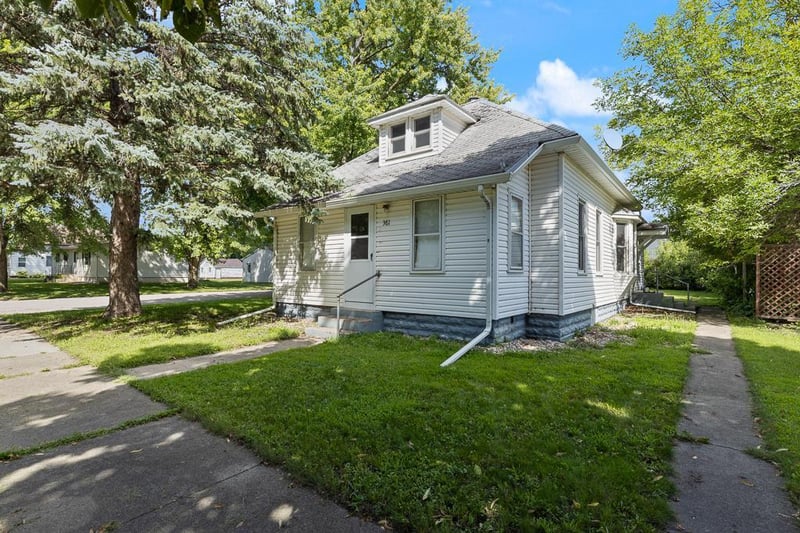 361 4th St, Echo, MN 56237