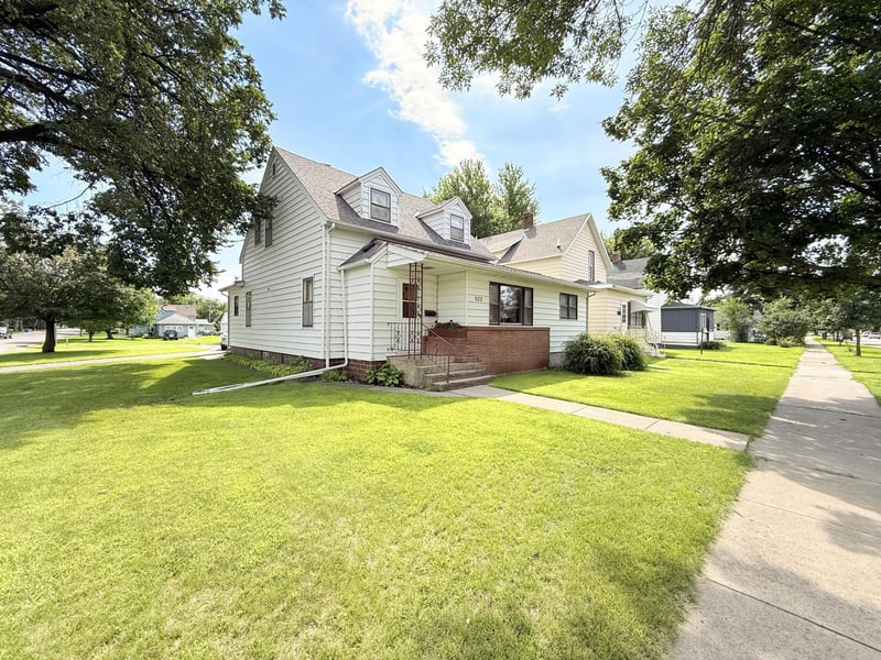 522 5th Ave, Madison, MN 56256