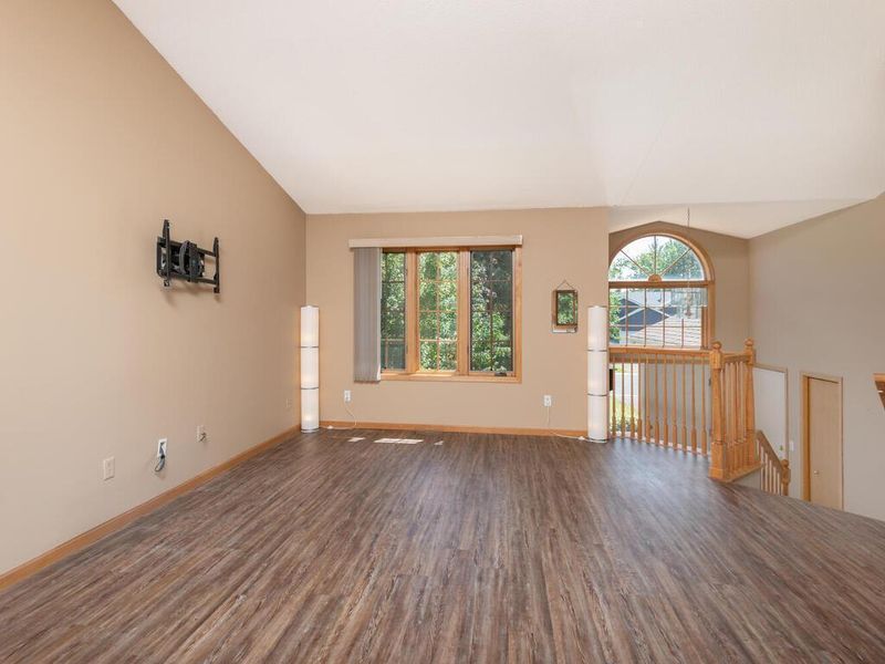 124 Mill Rd, Waconia, MN 55387