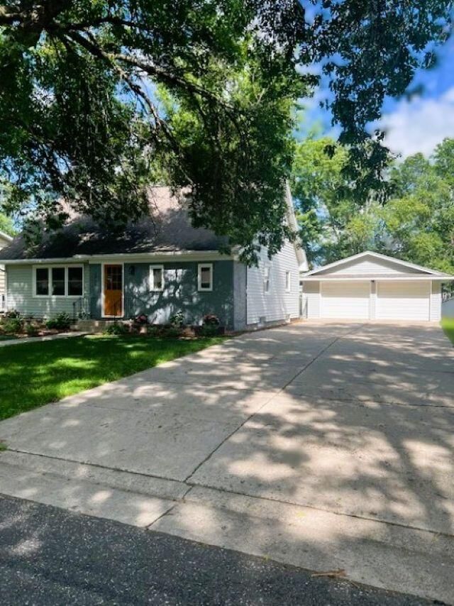 1013 17th St SW, Willmar, MN 56201