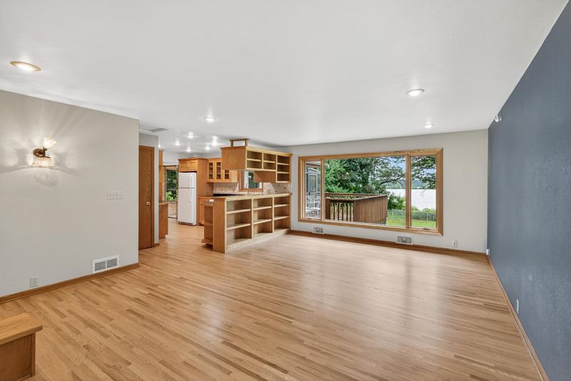3672 Rustic Pl, Shoreview, MN 55126