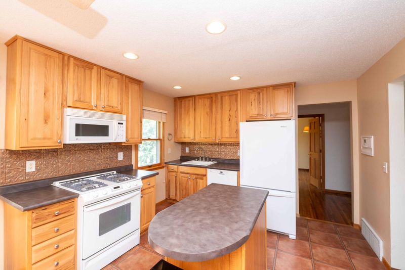 8390 81st St S, Cottage Grove, MN 55016