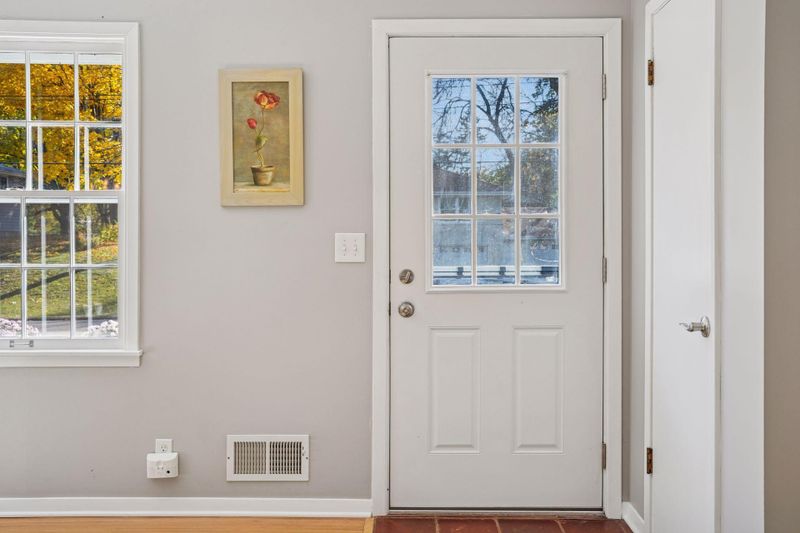 13012 Muriel Rd, Minnetonka, MN 55305