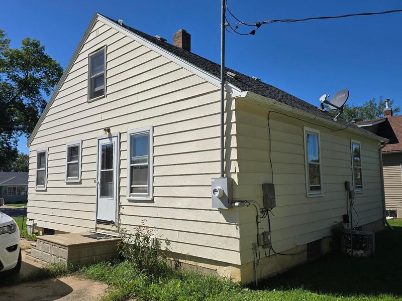 1013 4th Ave SW, Pipestone, MN 56164