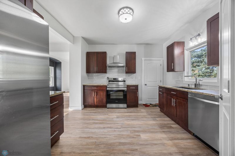 211 Np Ave W, Ulen, MN 56585