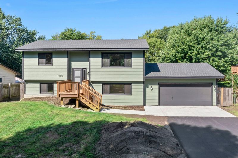10270 Tamarack St NW, Coon Rapids, MN 55433