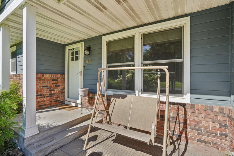 8625 Mattson Brook Ln, Brooklyn Park, MN 55444