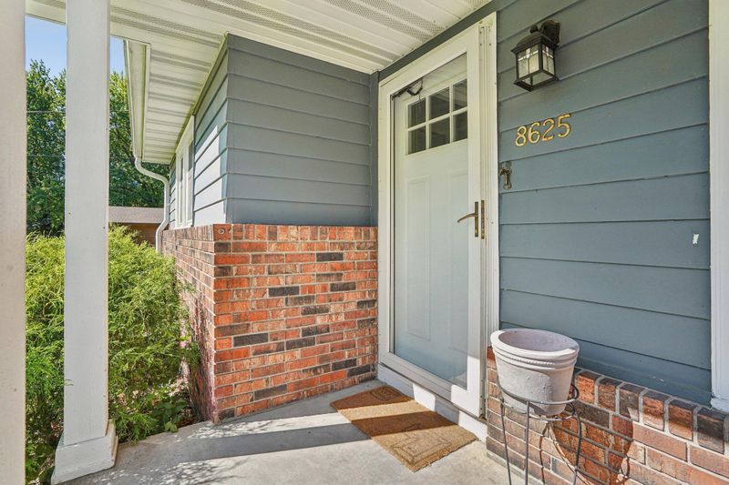8625 Mattson Brook Ln, Brooklyn Park, MN 55444