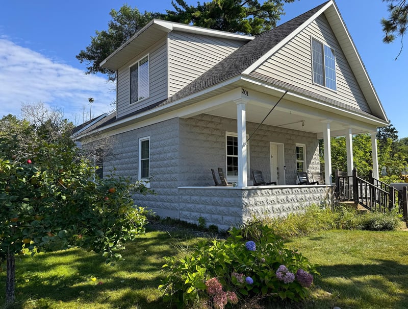 201 7th St NE, Crosby, MN 56441