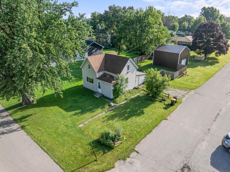211 Minnesota St, Ostrander, MN 55961