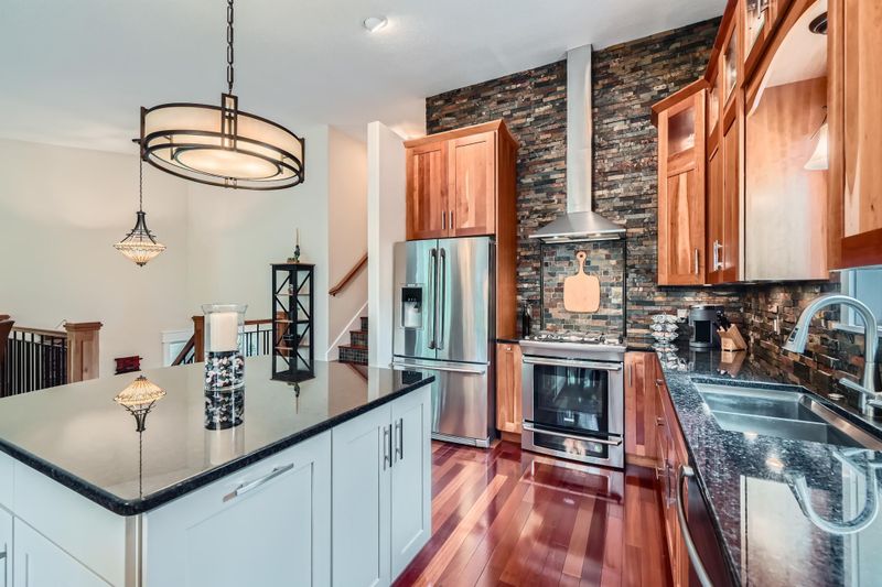 3624 Sussex Pl, Minnetonka, MN 55345