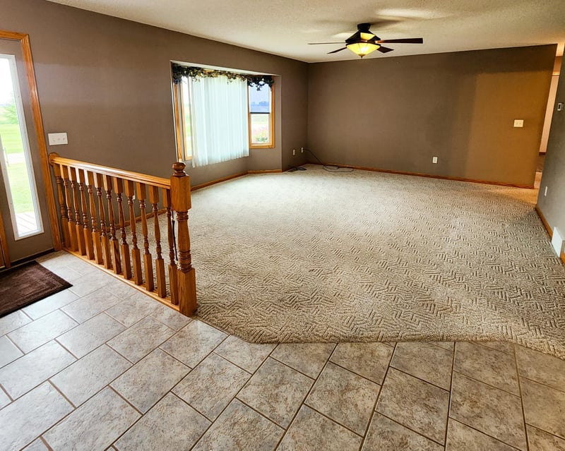 9608 60th Ave SW, Raymond, MN 56282