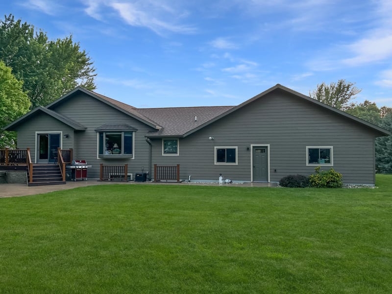 2207 N Tamarack Dr, Slayton, MN 56172