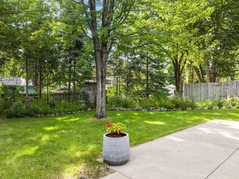 10617 Sheridan Ave S, Bloomington, MN 55431