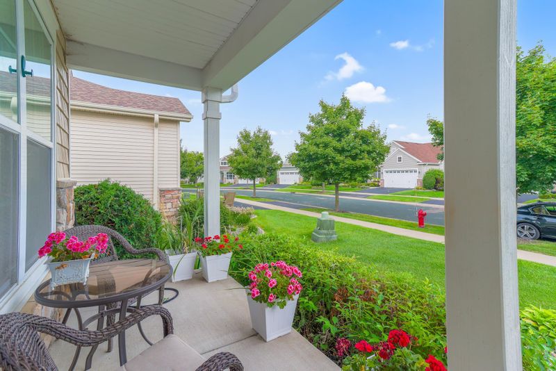 7731 Queensland Ln N, Maple Grove, MN 55311