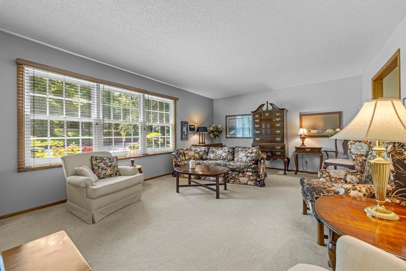 4466 Victoria St N, Shoreview, MN 55126
