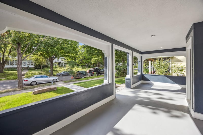 2200 Dupont Ave N, Minneapolis, MN 55411