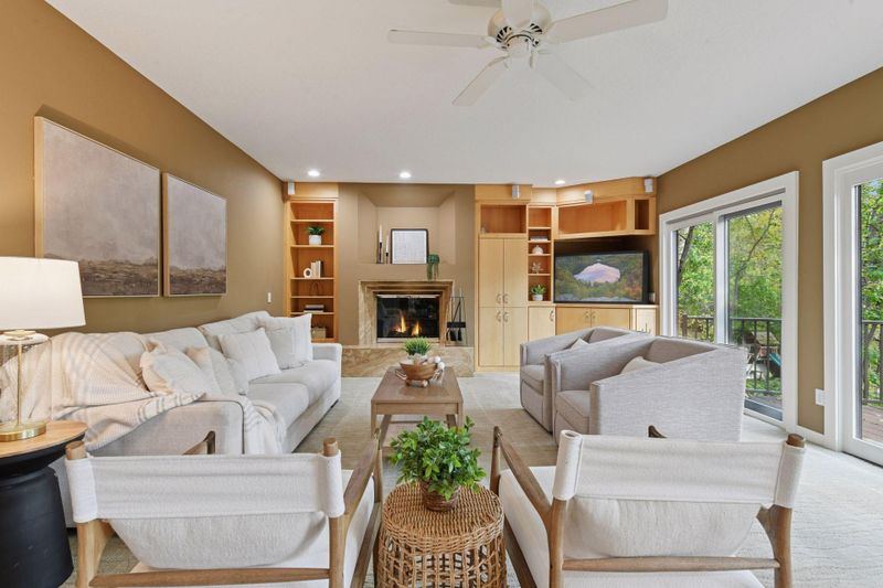 16795 Whittington Walk, Eden Prairie, MN 55346