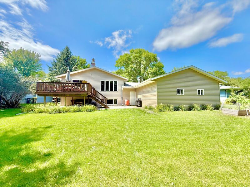 1208 26th St NW, Willmar, MN 56201