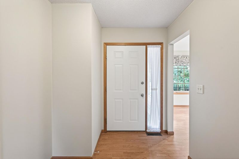 8055 Benjamin St NE, Spring Lake Park, MN 55432