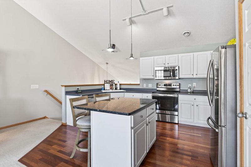 1152 Bergmann Dr, Stillwater, MN 55082