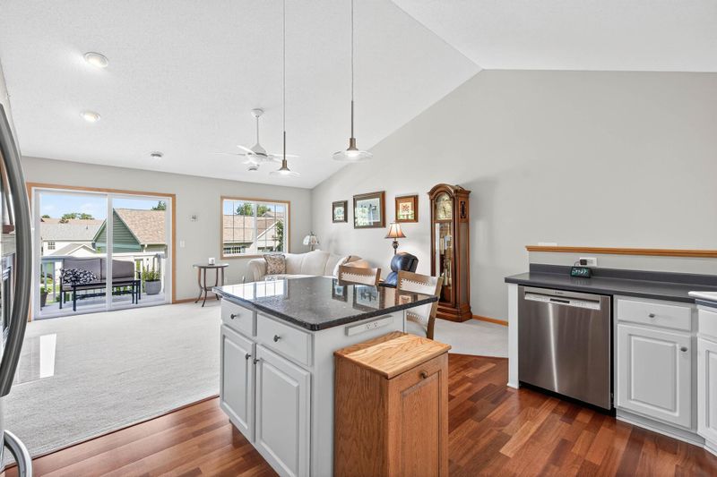 1152 Bergmann Dr, Stillwater, MN 55082