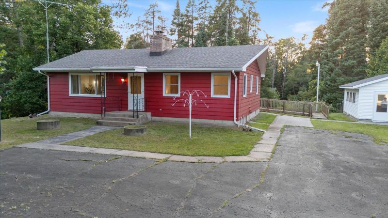 5623 Highway 73, Chisholm, MN 55719